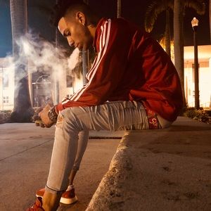 Meet your Posher, Sandy